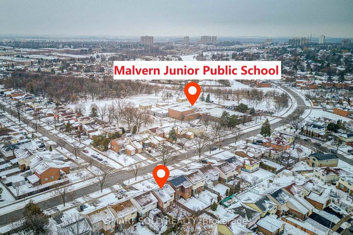 Photo 3 at 43 Mammoth Hall Trail, Malvern, Toronto