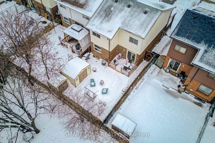 Photo 7 at 43 Mammoth Hall Trail, Malvern, Toronto