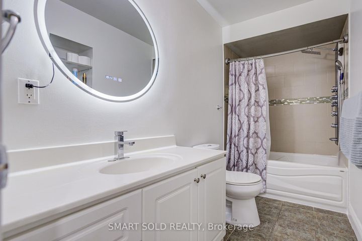 Photo 33 at 43 Mammoth Hall Trail, Malvern, Toronto