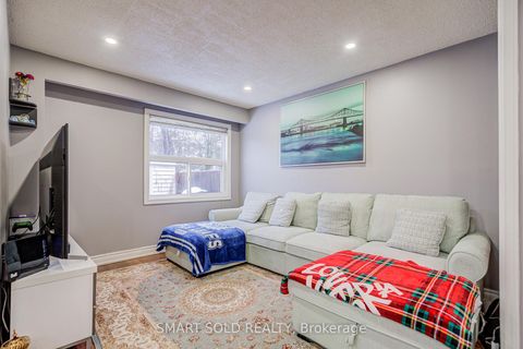 Photo 14 at 43 Mammoth Hall Trail, Malvern, Toronto