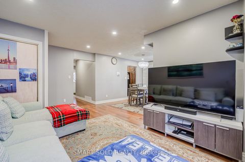 Photo 17 at 43 Mammoth Hall Trail, Malvern, Toronto