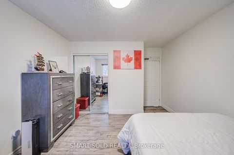 Photo 32 at 43 Mammoth Hall Trail, Malvern, Toronto