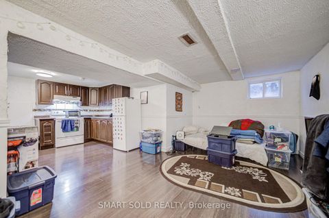 Photo 40 at 43 Mammoth Hall Trail, Malvern, Toronto