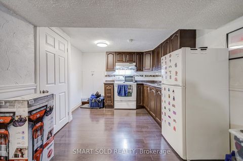 Photo 41 at 43 Mammoth Hall Trail, Malvern, Toronto