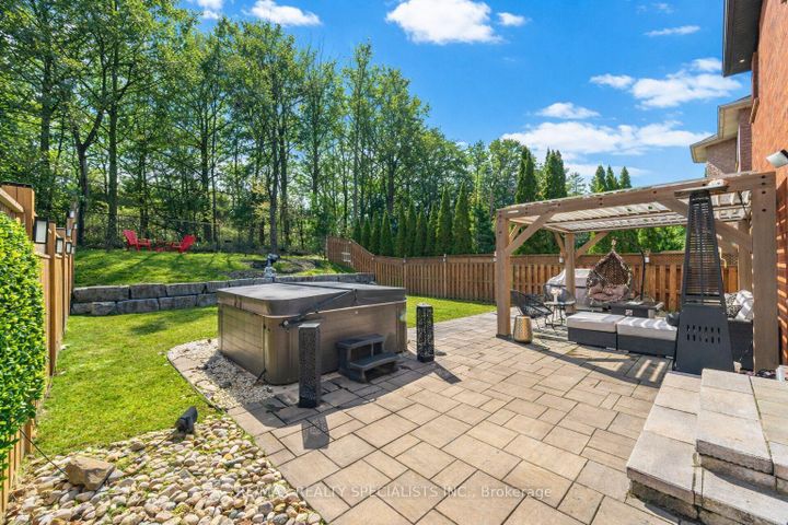 Photo 27 at 304 Barondale Drive, Hurontario, Mississauga