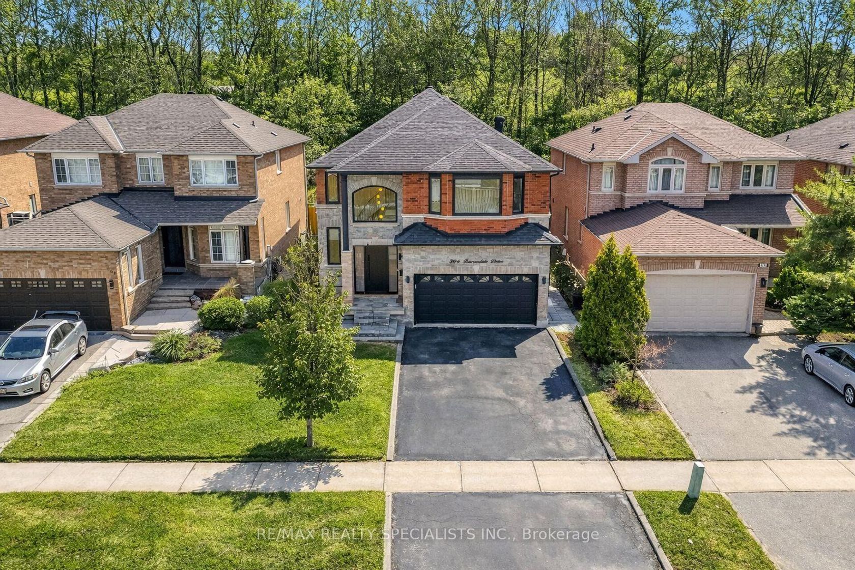 304 Barondale Drive, Hurontario, Mississauga 