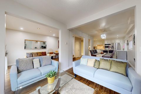 Photo 5 at 179 Campbell Avenue, Yorkhill, Vaughan