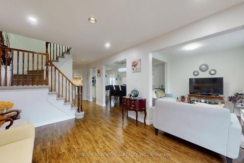 Photo 12 at 179 Campbell Avenue, Yorkhill, Vaughan