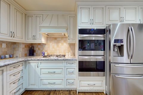 Photo 16 at 179 Campbell Avenue, Yorkhill, Vaughan