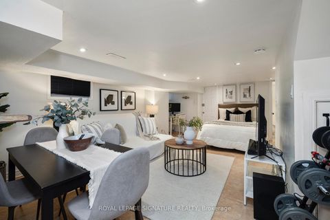 Photo 34 at 215 Yarmouth Road, Junction, Toronto