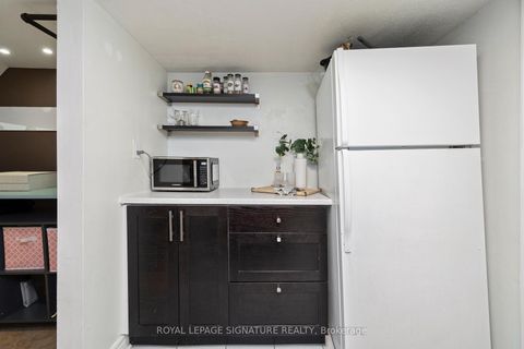 Photo 41 at 215 Yarmouth Road, Junction, Toronto