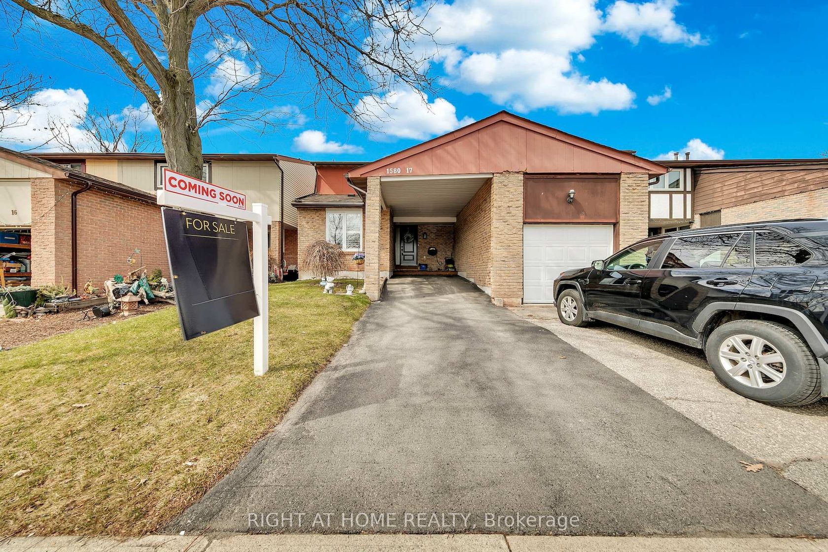 17 - 1580 Lancaster Drive, FA Falgarwood, Oakville 