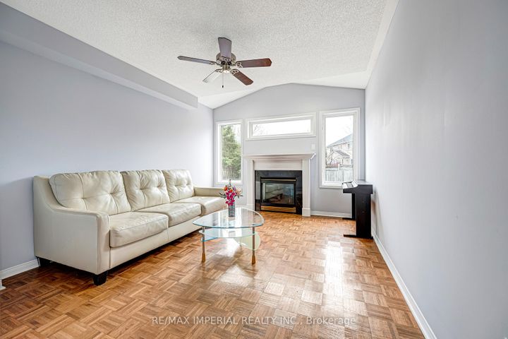 Photo 14 at 95 Long Point Drive, Oak Ridges Lake Wilcox, Richmond Hill