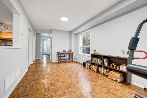 Photo 8 at 95 Long Point Drive, Oak Ridges Lake Wilcox, Richmond Hill