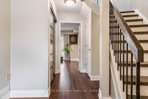 Photo 3 at 65 - 1080 WALDEN Circle, Clarkson, Mississauga