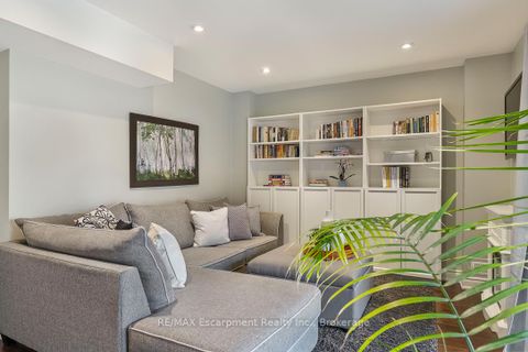 Photo 6 at 65 - 1080 WALDEN Circle, Clarkson, Mississauga