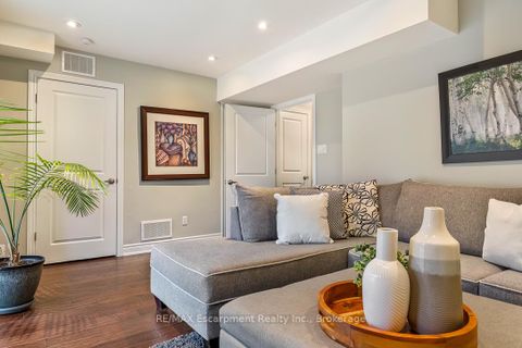 Photo 7 at 65 - 1080 WALDEN Circle, Clarkson, Mississauga