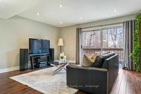 Photo 11 at 65 - 1080 WALDEN Circle, Clarkson, Mississauga