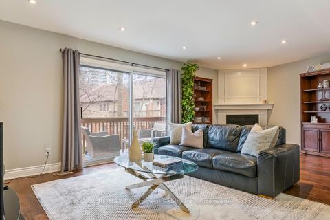 Photo 13 at 65 - 1080 WALDEN Circle, Clarkson, Mississauga