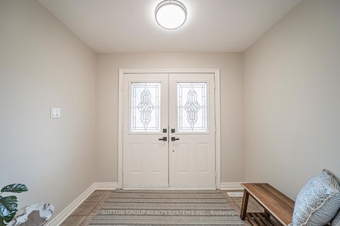 Photo 5 at 61 Somerset Crescent, Observatory, Richmond Hill