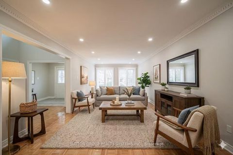 Photo 8 at 61 Somerset Crescent, Observatory, Richmond Hill