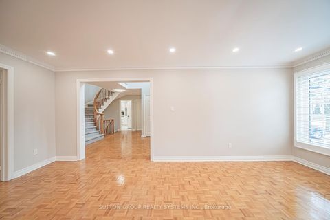 Photo 17 at 61 Somerset Crescent, Observatory, Richmond Hill