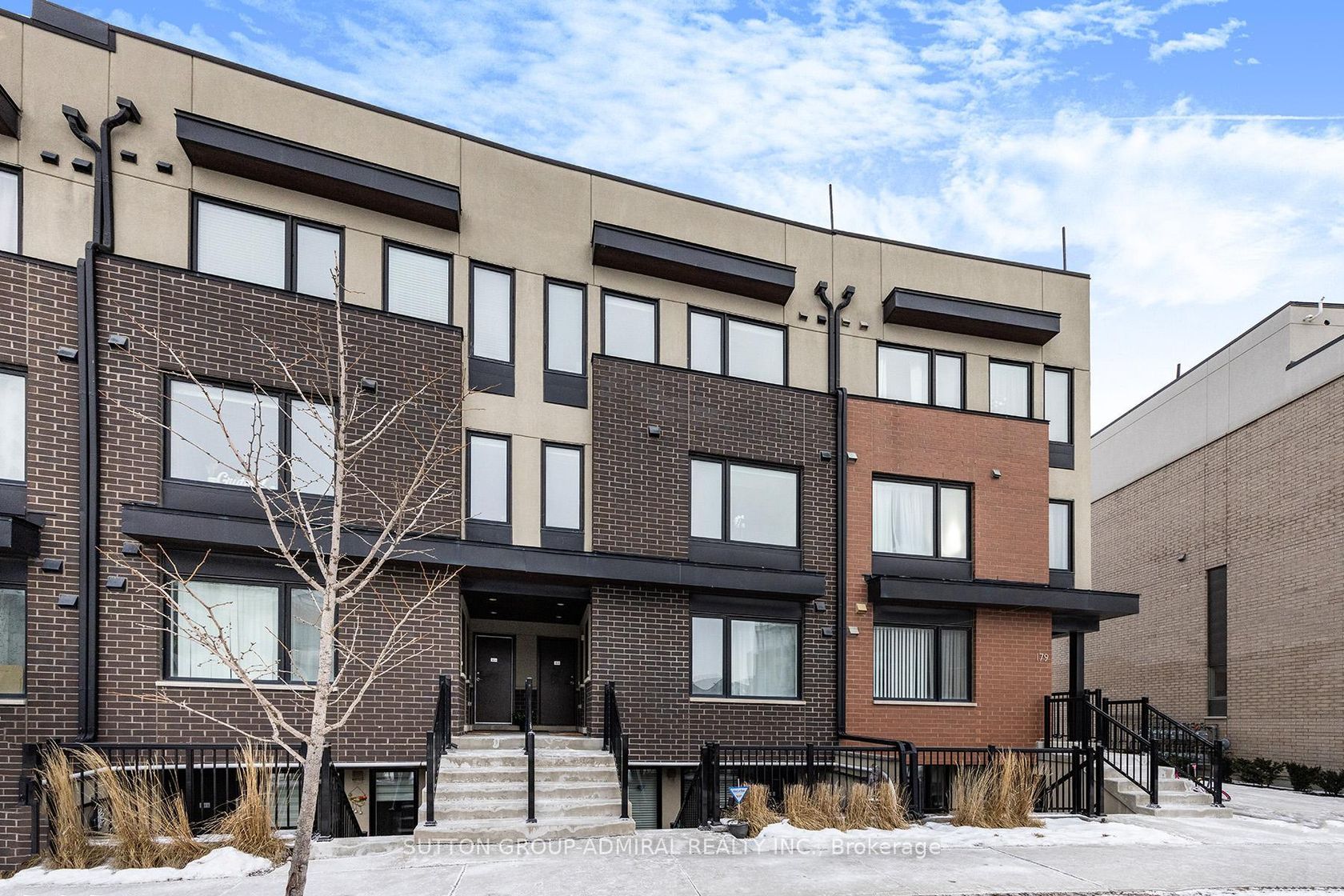 7 - 181 William Duncan Road, CFB, Toronto 