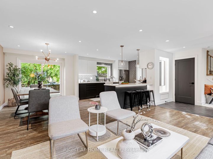 Photo 4 at 43 Kingland Crescent, Don Valley Village, Toronto