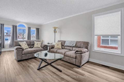 Photo 4 at 340 Livingstone Street W, Northwest, Barrie