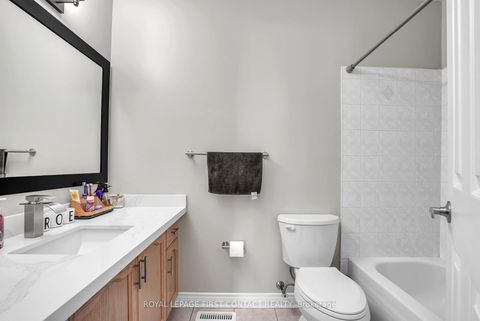 Photo 17 at 340 Livingstone Street W, Northwest, Barrie