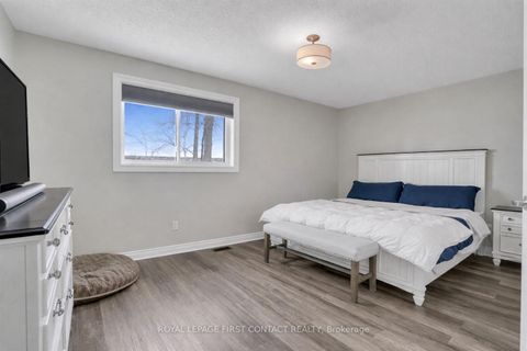 Photo 20 at 340 Livingstone Street W, Northwest, Barrie