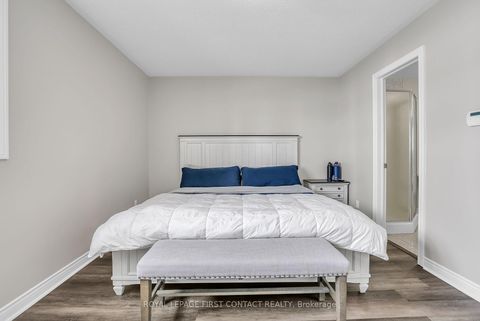 Photo 21 at 340 Livingstone Street W, Northwest, Barrie