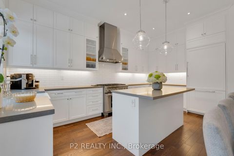 Photo 11 at 10 King Boulevard, King City, King