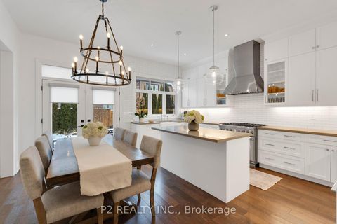 Photo 15 at 10 King Boulevard, King City, King