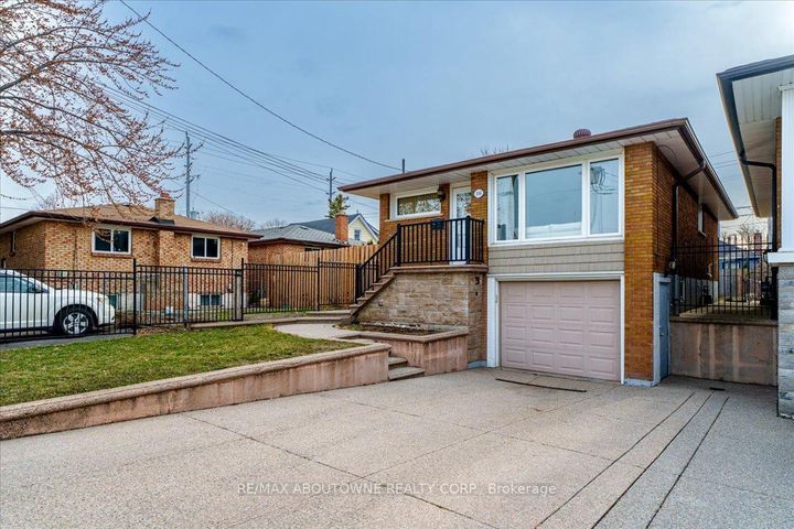 Photo 1 at 106 Beland Avenue N, McQuesten, Hamilton