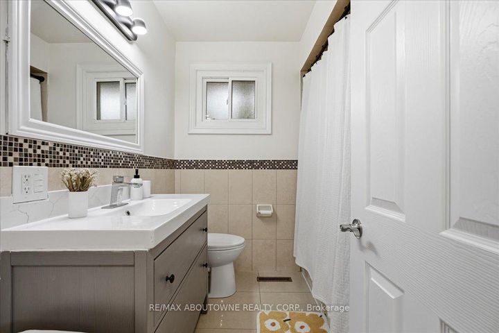Photo 17 at 106 Beland Avenue N, McQuesten, Hamilton
