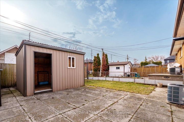 Photo 33 at 106 Beland Avenue N, McQuesten, Hamilton