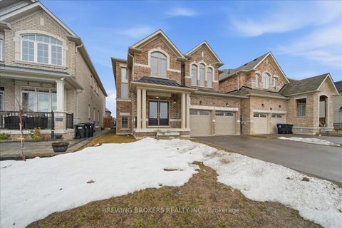 Photo 2 at 977 Larter Street, Alcona, Innisfil
