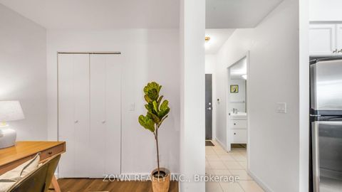Photo 15 at 220 - 231 Fort York Boulevard, Niagara, Toronto