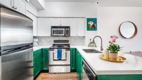 Photo 21 at 220 - 231 Fort York Boulevard, Niagara, Toronto