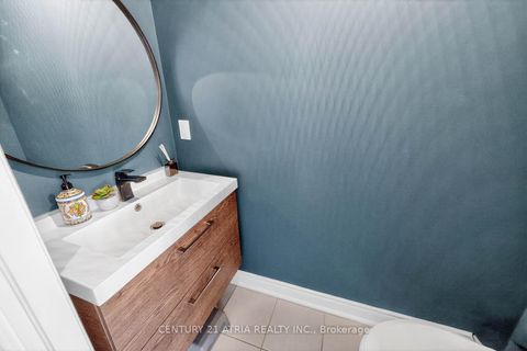 Photo 10 at 29 Rothwell Street, Rural Aurora, Aurora