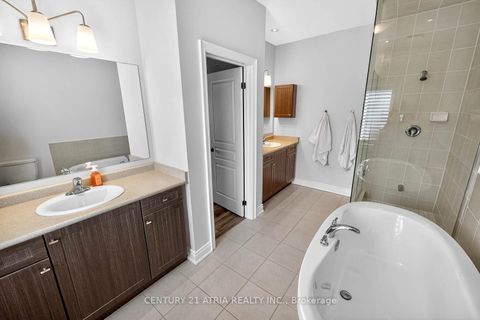 Photo 17 at 29 Rothwell Street, Rural Aurora, Aurora