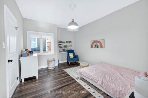 Photo 18 at 29 Rothwell Street, Rural Aurora, Aurora