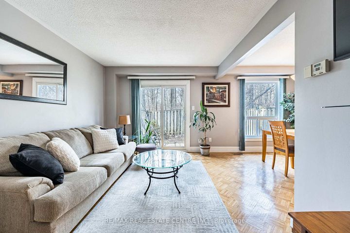 Photo 5 at 7 Morley Crescent, Central Park, Brampton