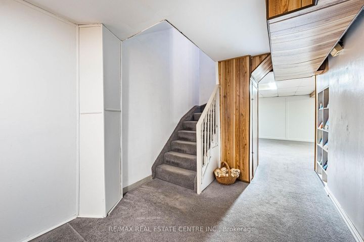 Photo 20 at 7 Morley Crescent, Central Park, Brampton