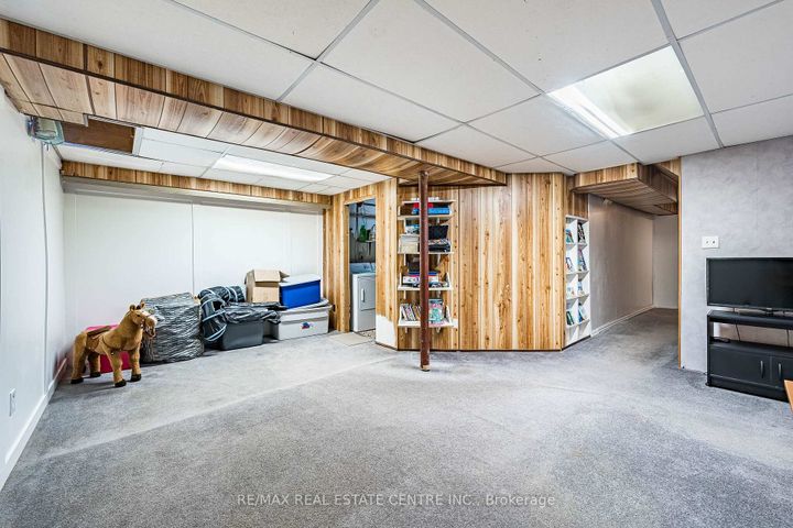 Photo 21 at 7 Morley Crescent, Central Park, Brampton