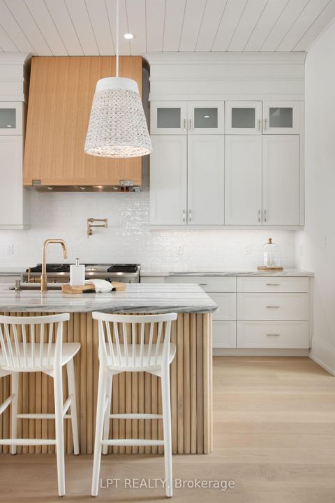 Photo 9 at 25 Pinery Lane, Sutton & Jackson's Point, Georgina