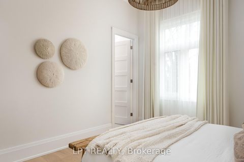 Photo 21 at 25 Pinery Lane, Sutton & Jackson's Point, Georgina