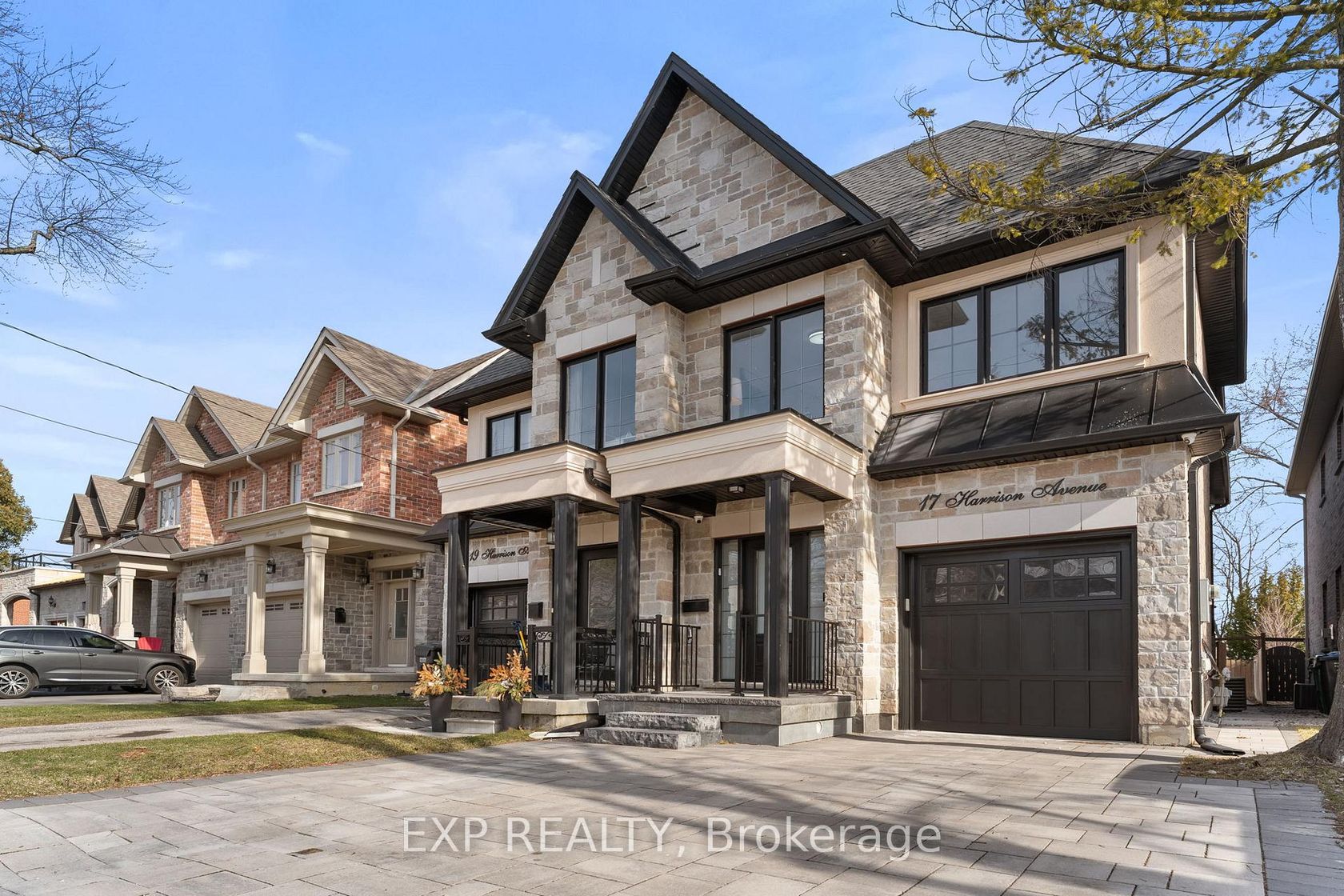 17 Harrison Avenue, Port Credit, Mississauga 