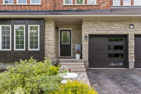 Photo 2 at 17 CRANBERRY Lane, 400 West, Barrie